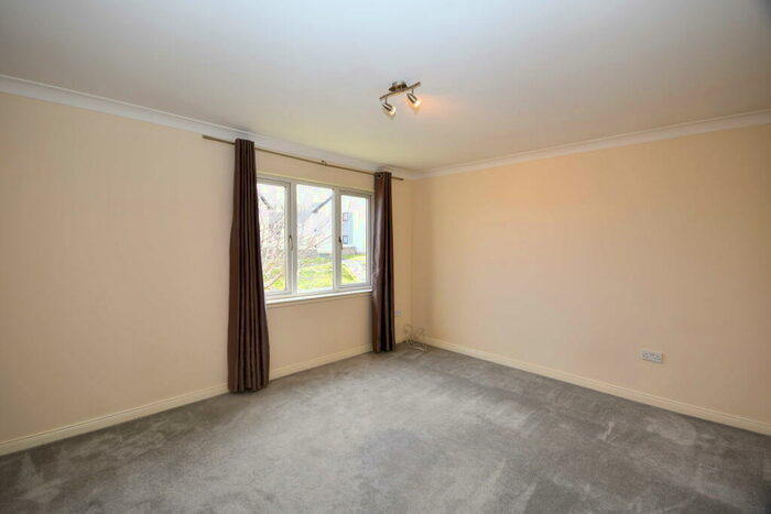 2 Bedroom Flat To Rent In Wester Inshes Court, Inverness, IV2