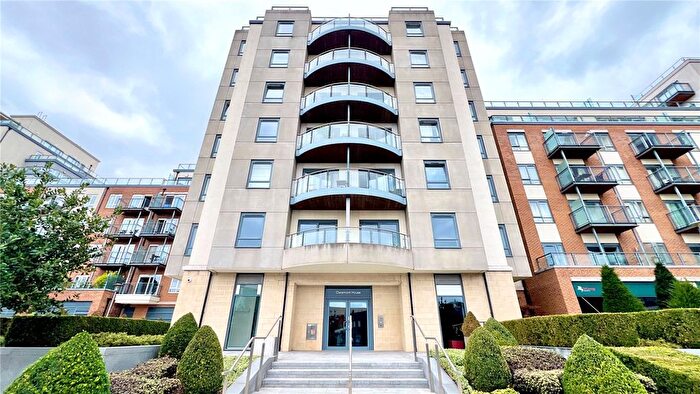 1 Bedroom Flat To Rent In Claremont House, Beaufort Park, NW9