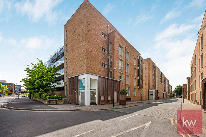 1 Bedroom Apartment For Sale In Kidwells Close, Maidenhead, SL6