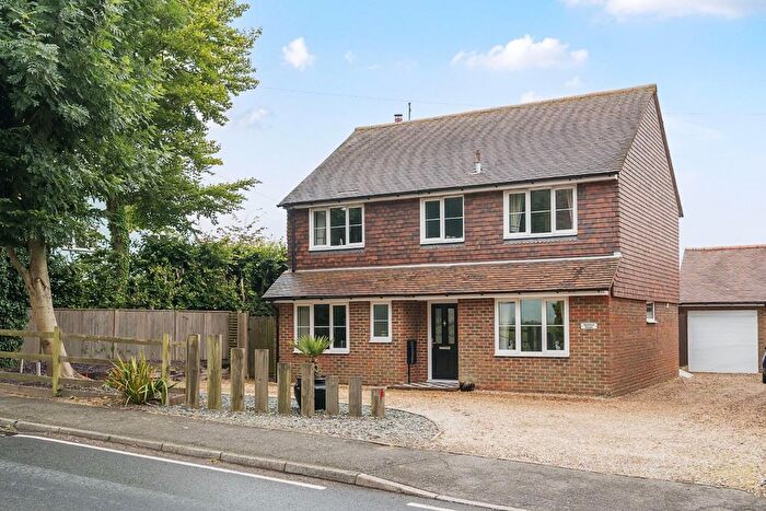 4 Bedroom Detached House For Sale In Faversham Road, Boughton Lees, Ashford, TN25