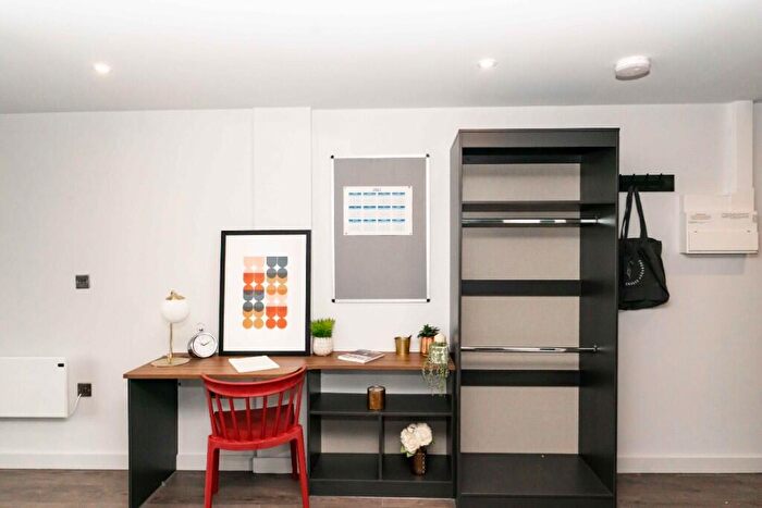 Studio To Rent In Low Hill, Liverpool, Merseyside, L6