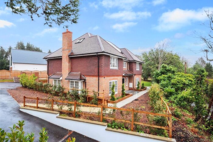 5 Bedroom Detached House For Sale In Hookhill Lane, Woking, Surrey, GU22