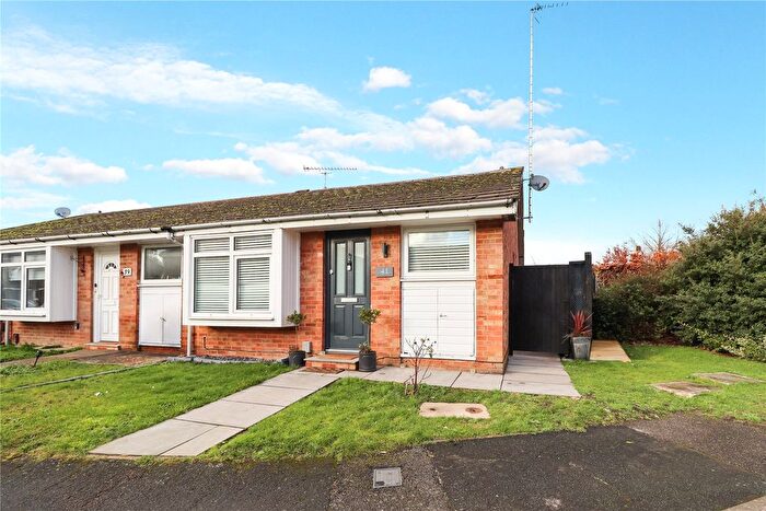3 Bedroom Bungalow For Sale In Woking, Surrey, GU21