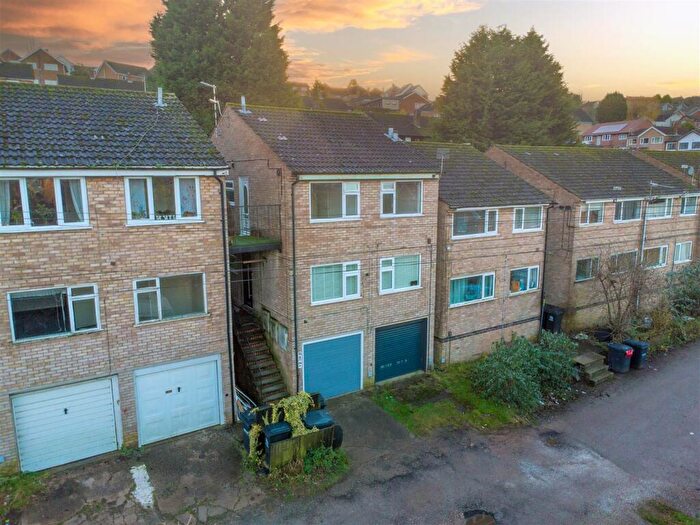 2 Bedroom Apartment For Sale In Beckett Court, Gedling, Nottingham, NG4