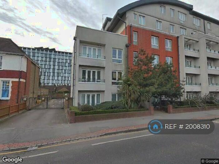 2 Bedroom Flat To Rent In Park Lane, Croydon, CR0