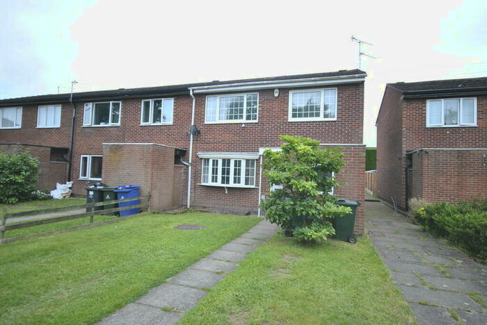3 Bedroom Terraced House To Rent In Hallam Close, Bessacarr, Doncaster, DN4