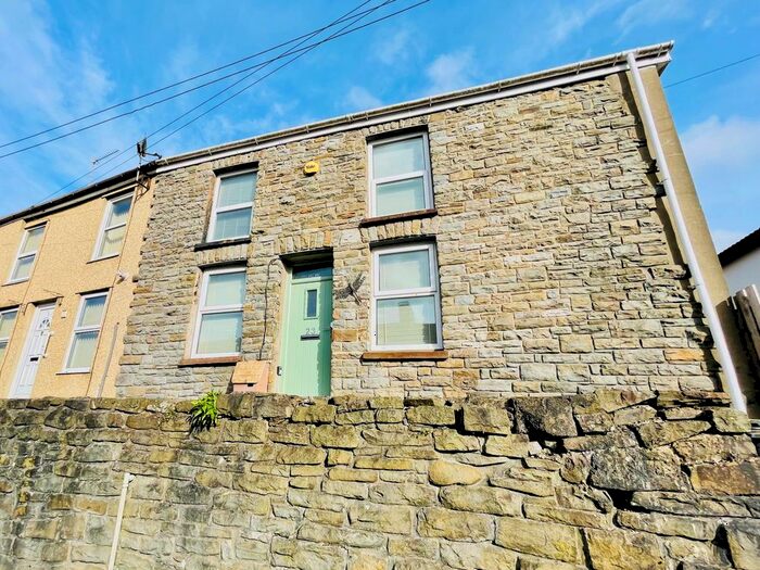 2 Bedroom End Of Terrace House To Rent In Cardiff Road, Troedyrhiw, Merthyr Tydfil, CF48