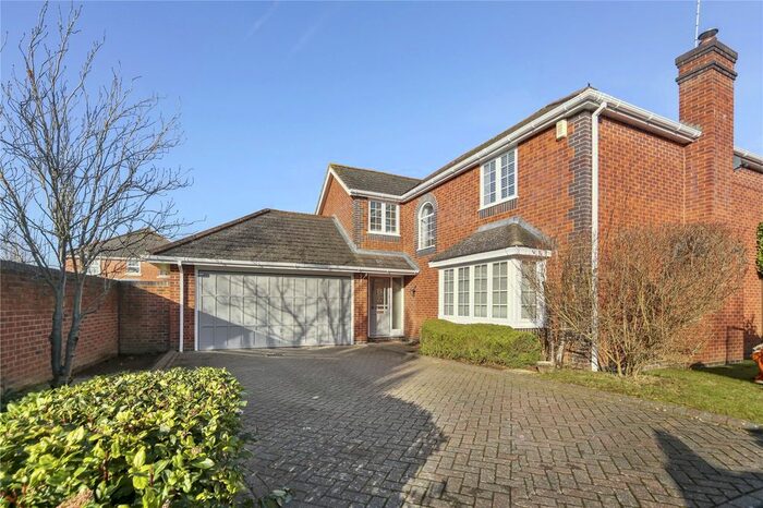 4 Bedroom Detached House To Rent In St Andrews Gardens, Cobham, Surrey, KT11