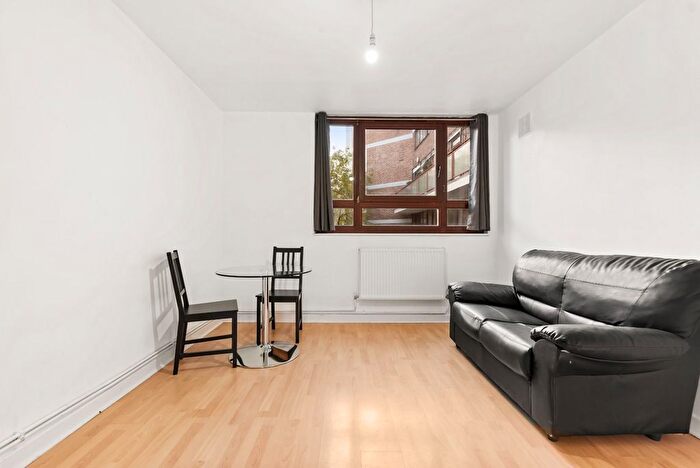 1 Bedroom Flat To Rent In Crondall Court, St. John's Estate, N1