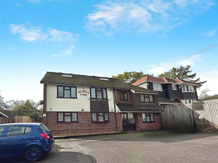 2 Bedroom Flat To Rent In Acacia Lodge, SO31