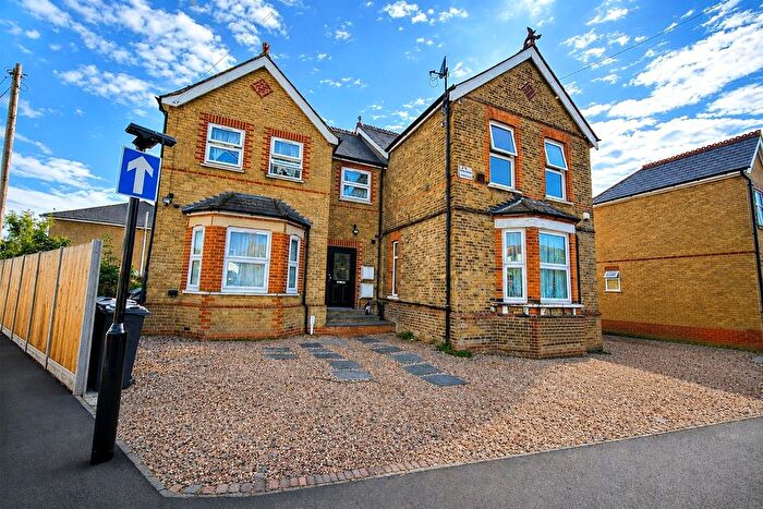 1 Bedroom Flat To Rent In Chapel Road, Hounslow, Greater London, TW3
