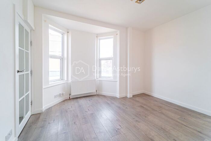1 Bedroom Flat To Rent In Topsfield Parade, London, N8