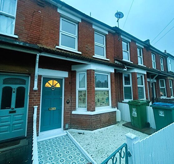 4 Bedroom Property To Rent In Bradshaw Road, Watford, WD24