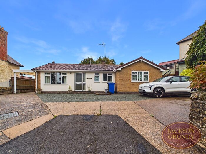 2 Bedroom Detached Bungalow For Sale In Bridge Road, Stoke Bruerne, NN12