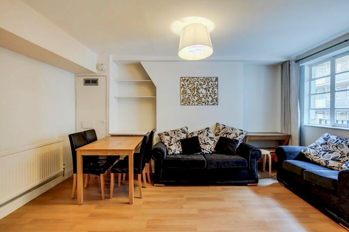 2 Bedroom Flat To Rent In Bevan House, Boswell Street, London, WC1N
