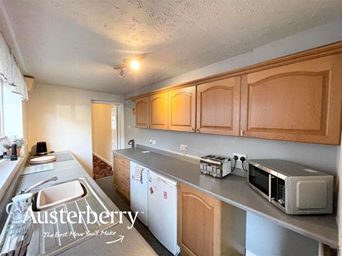 2 Bedroom Terraced House For Sale In Hines Street, Stoke-On-Trent, Staffordshire, ST4