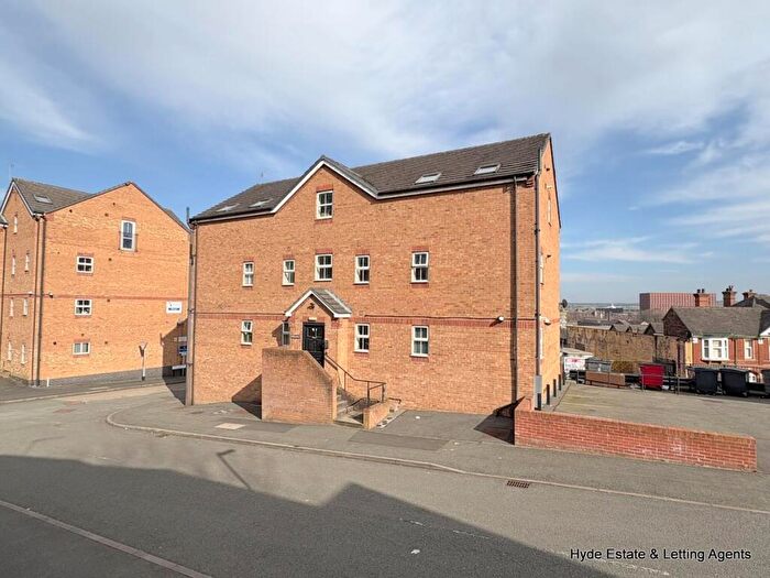2 Bedroom Apartment To Rent In Hartshill House, St. Andrews Square, Stoke-On-Trent, ST4