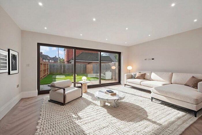 3 Bedroom Semi Detached House For Sale In Old Esher Road, Hersham, KT12