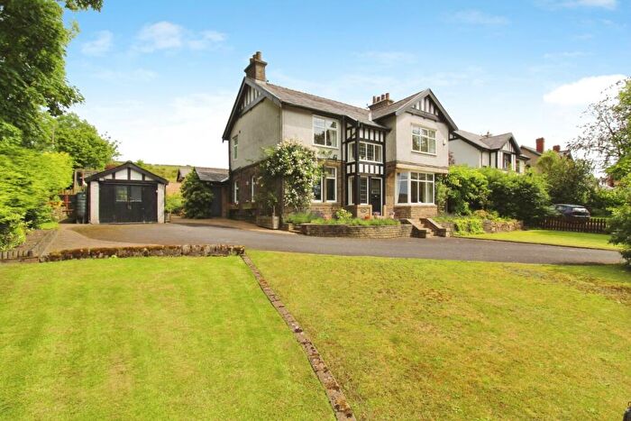 4 Bedroom Detached House For Sale In Keighley Road, Colne, Lancashire, BB8