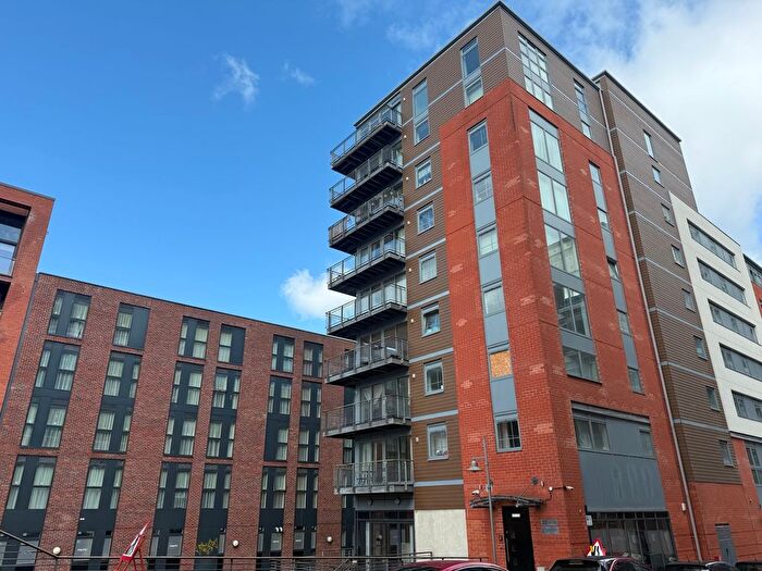 2 Bedroom Flat To Rent In Islington Gates, Birmingham, B3