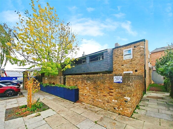 1 Bedroom Flat To Rent In Magnolia Place, London, SW4