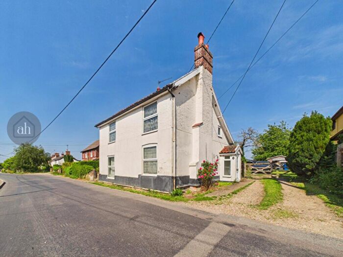 3 Bedroom Detached House For Sale In Kingshall Street, Rougham, IP30