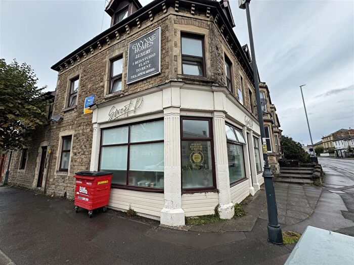 9 Bedroom Retail Premises For Sale In Devizes Road, Old Town, Swindon, SN1