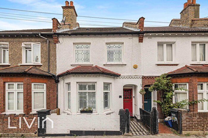 3 Bedroom Terraced House For Sale In Tunstall Road, Croydon, CR0