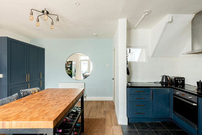 3 Bedroom End Of Terrace House For Sale In Dovercourt Road, Horfield, Bristol, BS7