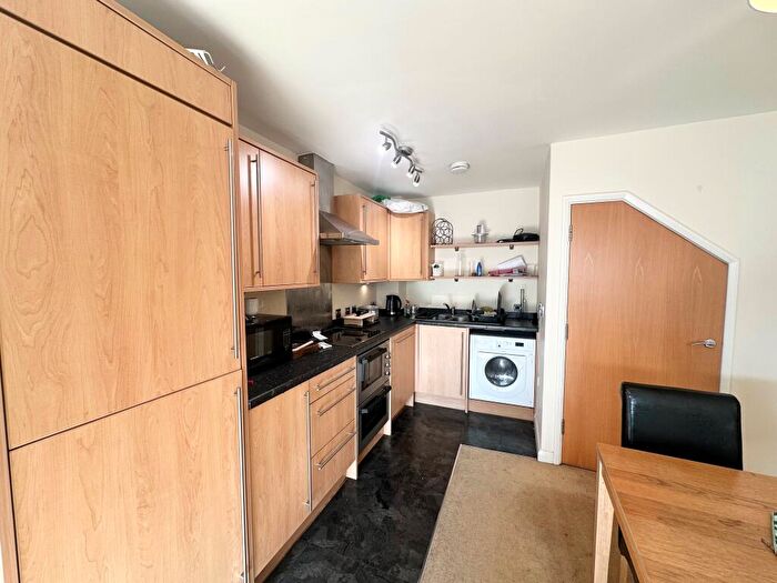 2 Bedroom Apartment To Rent In Weekday Cross, City Centre, NG1