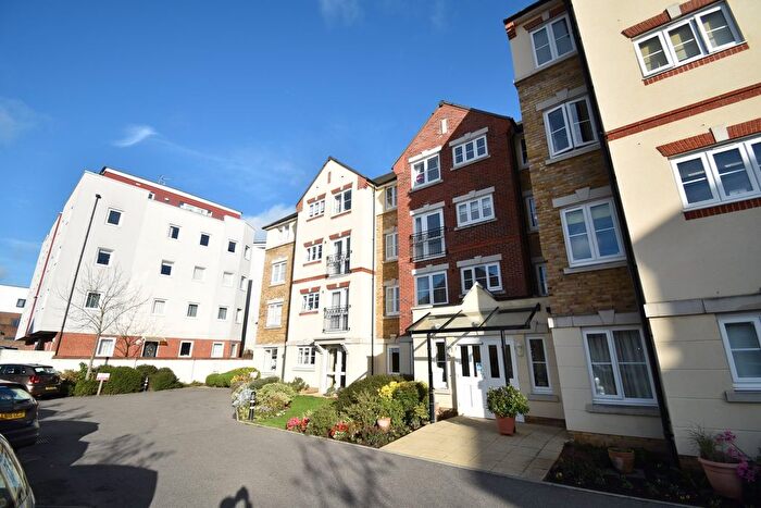 1 Bedroom Property For Sale In Churchfield Road, Walton-On-Thames, KT12