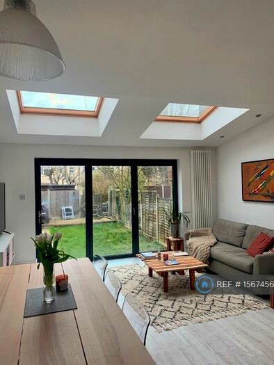 4 Bedroom Semi-Detached House To Rent In Pulteney Road, London, E18
