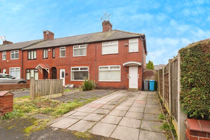 3 Bedroom End Of Terrace House For Sale In Crowley Road, Manchester, M9