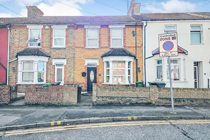 3 Bedroom Terraced House For Sale In Ripple Road, Barking, IG11
