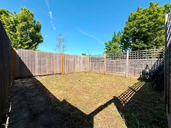 2 Bedroom Flat To Rent In Buckingham Road, Harrow, HA1