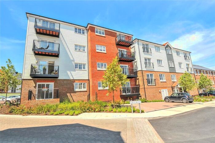 1 Bedroom Flat To Rent In Churchill Court, Eden Road, Dunton Green, Sevenoaks, TN14