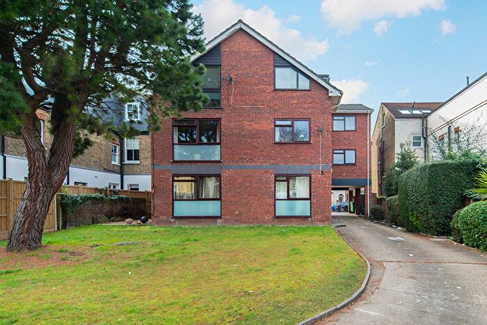 1 Bedroom Flat To Rent In Hartfield Road, SW19