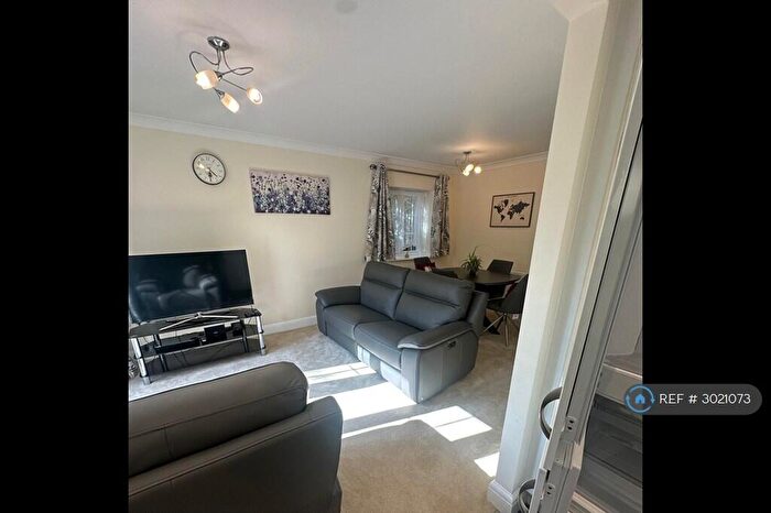 2 Bedroom Flat To Rent In Reliance Way, Oxford, OX4