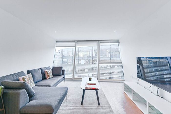 2 Bedroom Flat To Rent In Albion Riverside, Battersea, London, SW11