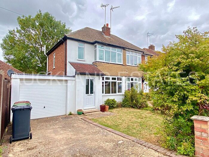 2 Bedroom Semi-Detached House For Sale In Ormesby Drive, Potters Bar, EN6