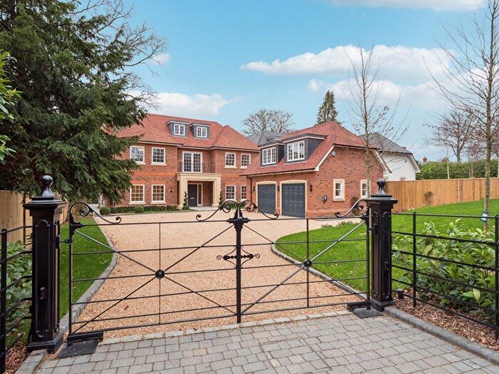 6 Bedroom Detached House For Sale In Burkes Road, Beaconsfield, Buckinghamshire, HP9