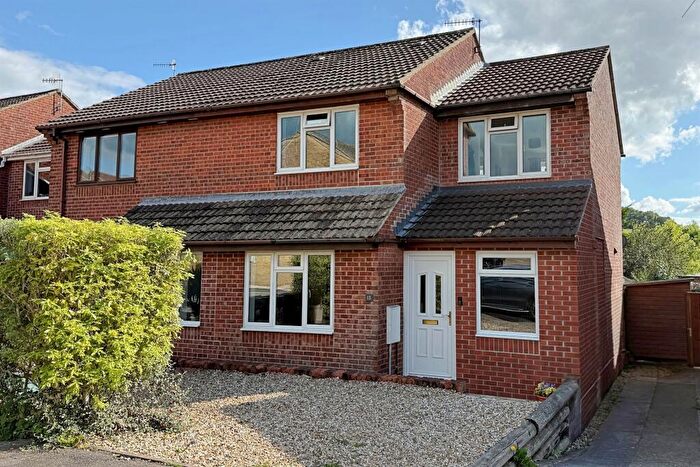 3 Bedroom Semi-Detached House For Sale In Beaminster, DT8