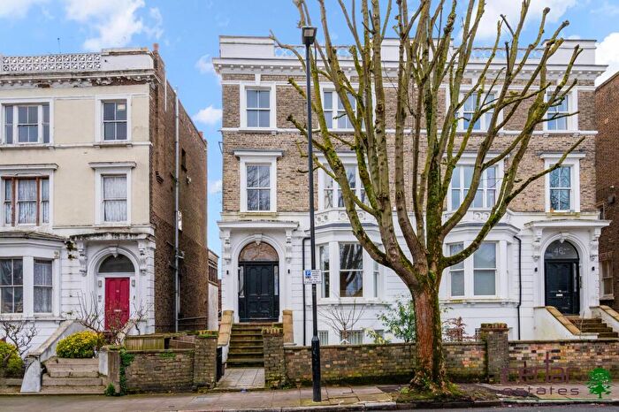 2 Bedroom Flat To Rent In Hilldrop Road, Kentish Town, N7