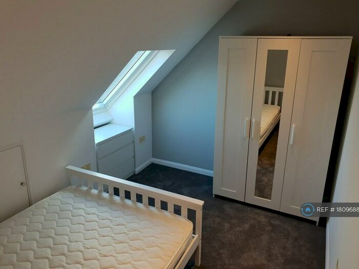 1 Bedroom Flat To Rent In London, London, NW7