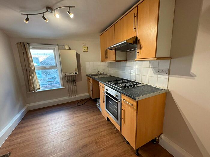 1 Bedroom Flat To Rent In Hoe Street, London, E17