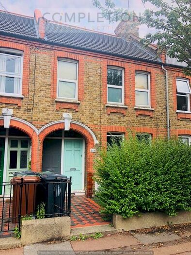 2 Bedroom Flat To Rent In Fleeming Road, London, E17