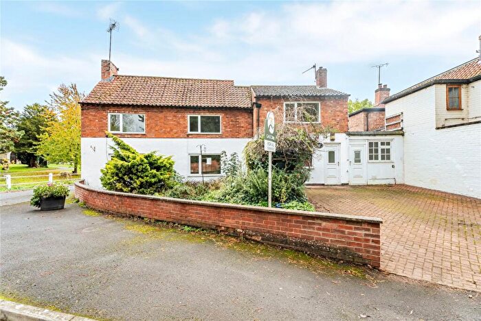 3 Bedroom Link Detached House For Sale In Newark Road, Caunton, Newark, Nottinghamshire, NG23
