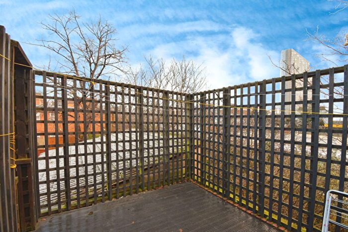 3 Bedroom Terraced House For Sale In York Mews, Ilford, IG1