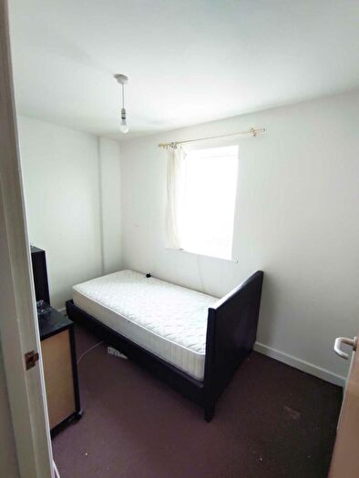 5 Bedroom Terraced House For Sale In Wheler Street, Manchester, M11