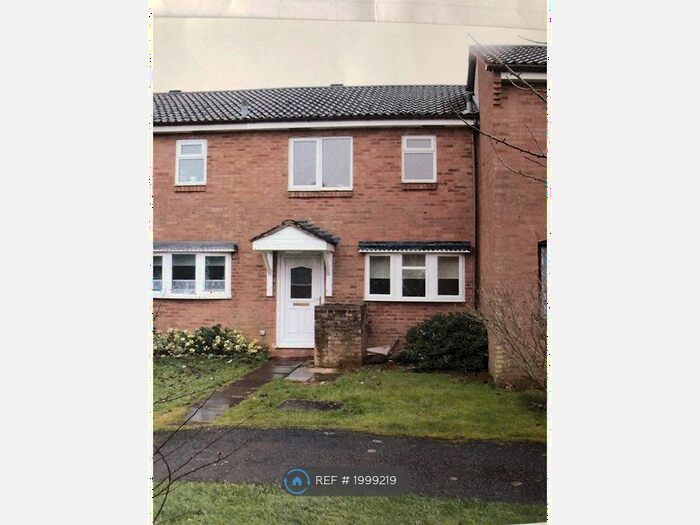 2 Bedroom Terraced House To Rent In Winchelsea Close, Banbury, OX16